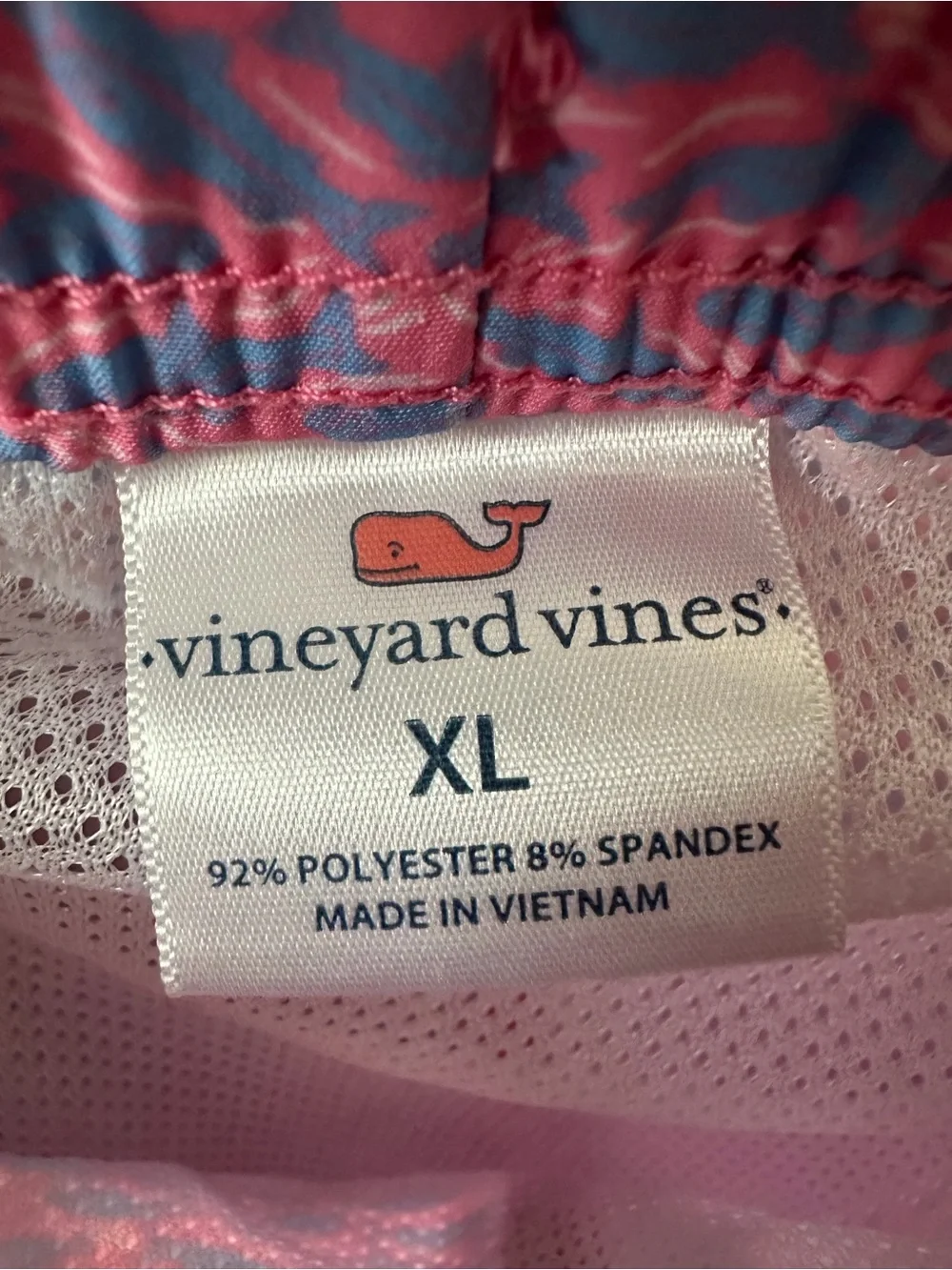 Vineyard Vines Men’s XL Pink Blue Fish Print Chappy Swim Trunks Shorts